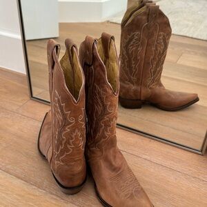 Anthropology Necona Boots Cowboy Boots 👢 brand new 7.5